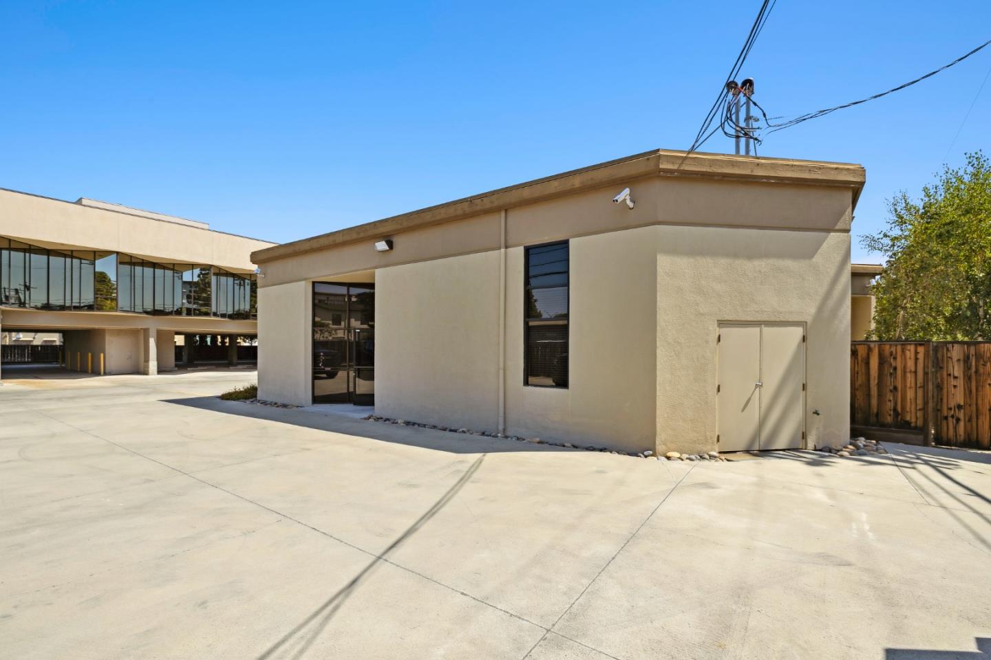 550 Price Avenue