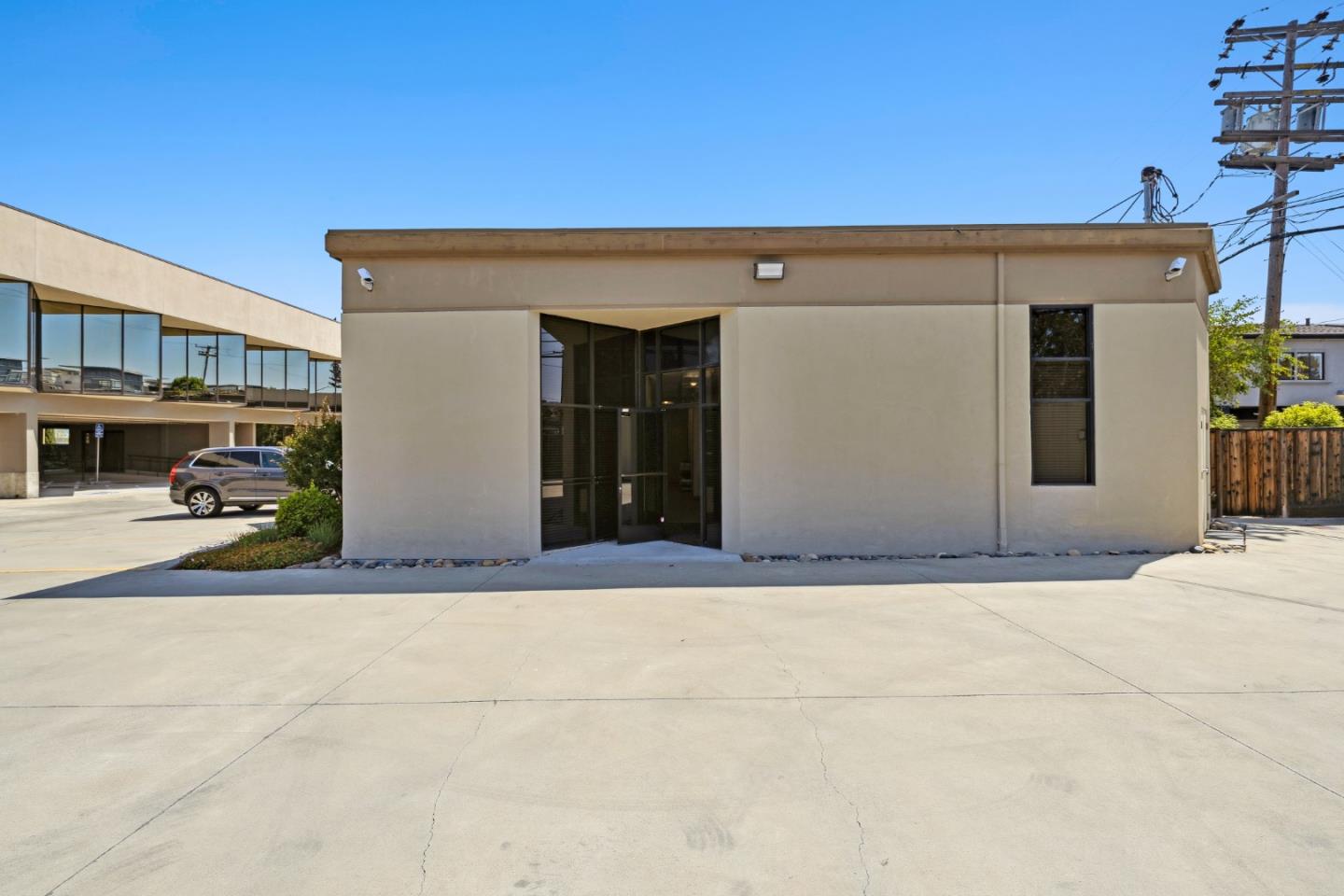 550 Price Avenue