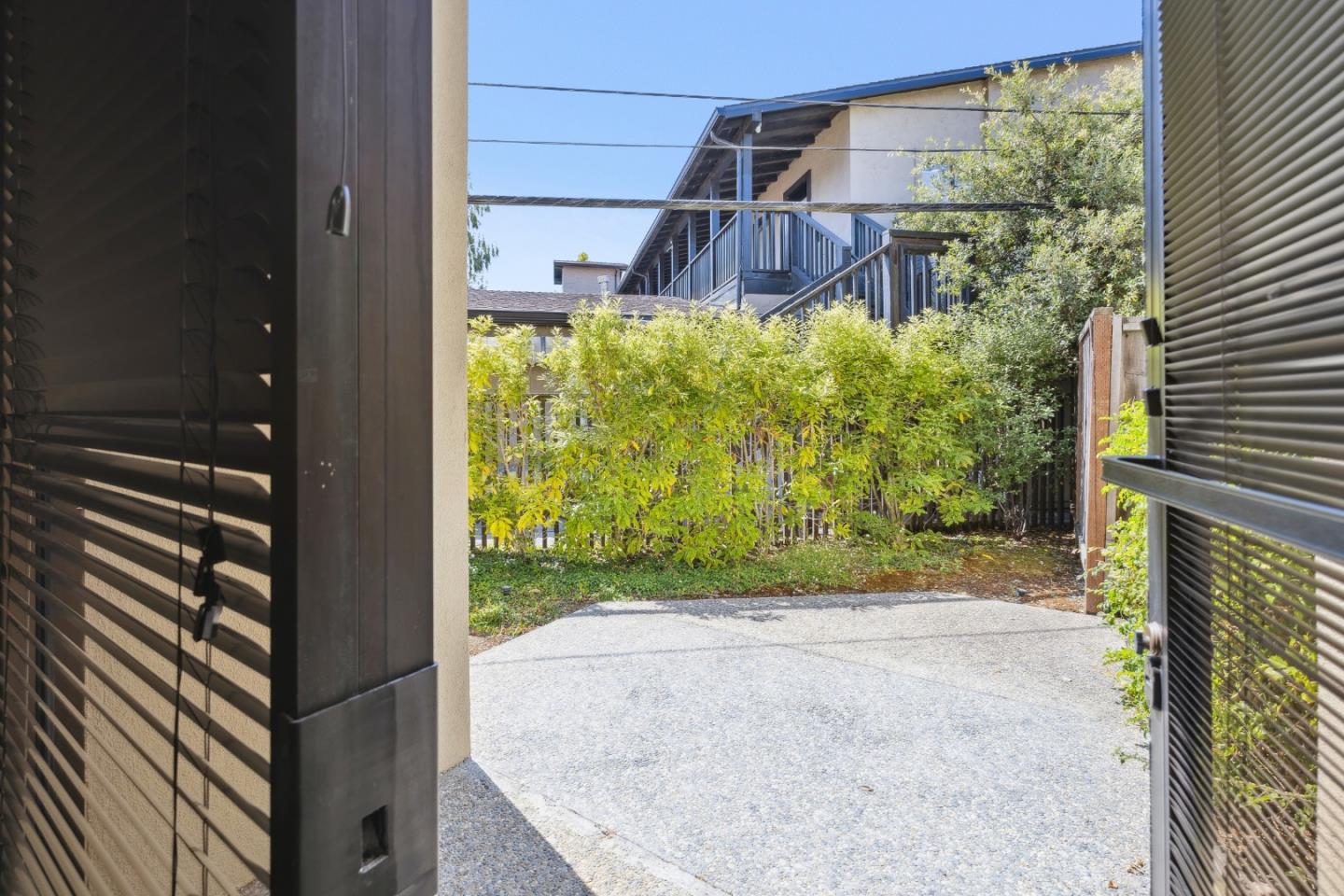 550 Price Avenue