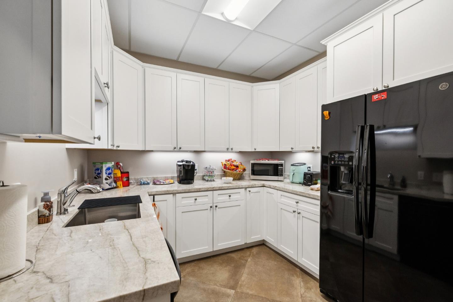 550 Price Avenue