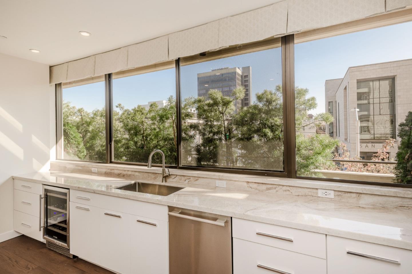 20 West 3rd Avenue 202