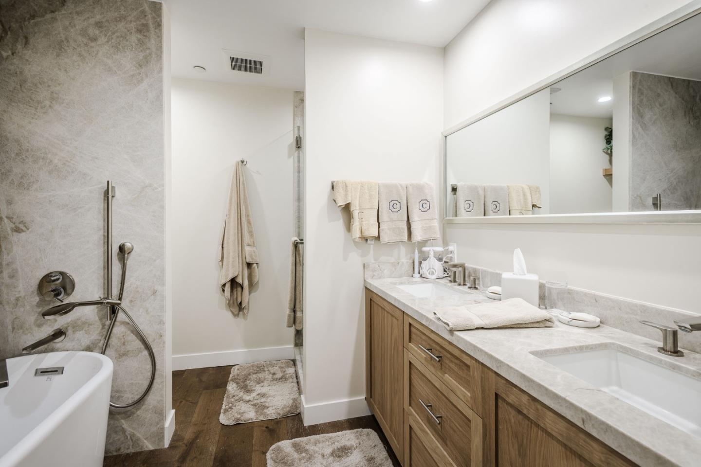 20 West 3rd Avenue 202