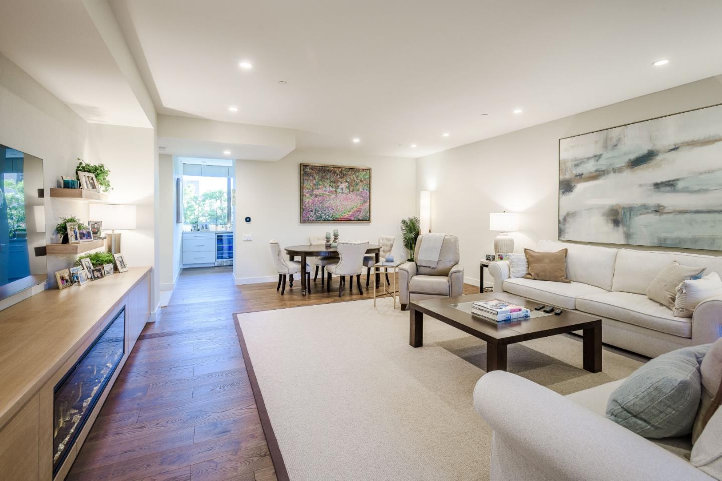 20 West 3rd Avenue 202