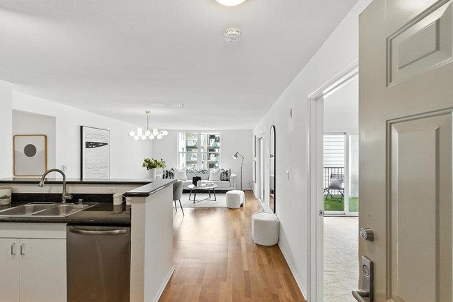 8200 Oceanview Terrace 321