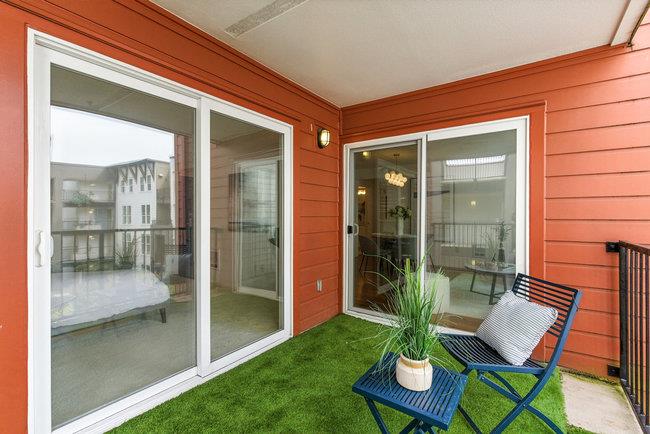 8200 Oceanview Terrace 321