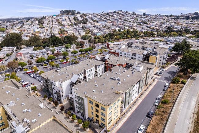 8200 Oceanview Terrace 321