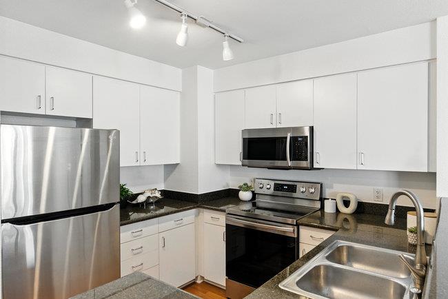 8200 Oceanview Terrace 321