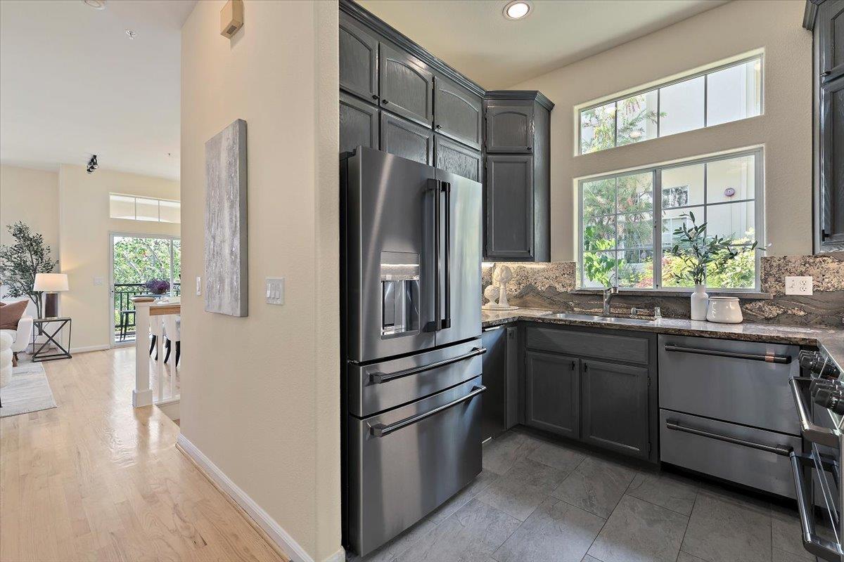 14 Arroyo View Circle