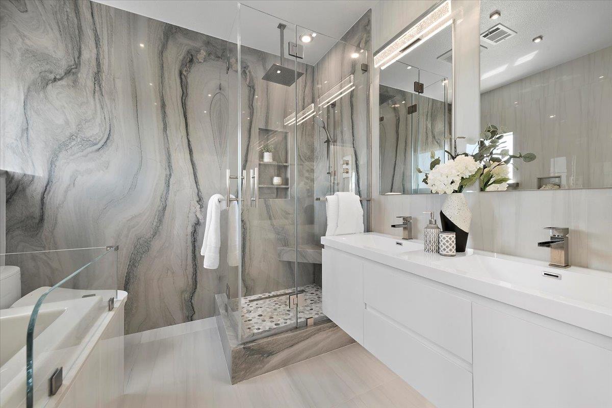 14 Arroyo View Circle