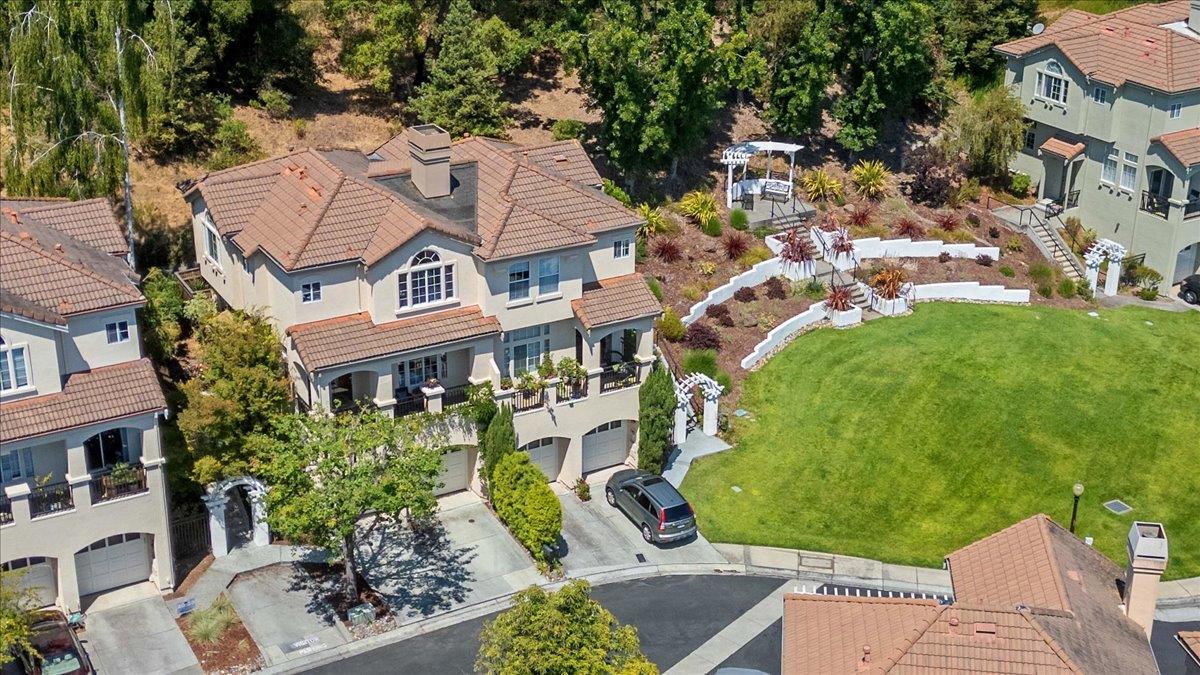 14 Arroyo View Circle