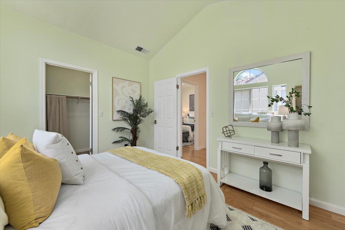 14 Arroyo View Circle