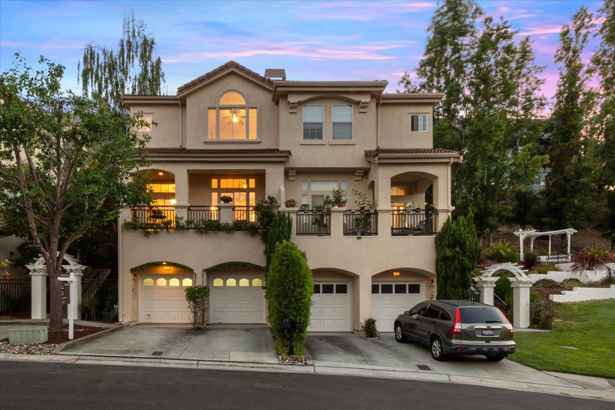 14 Arroyo View Circle