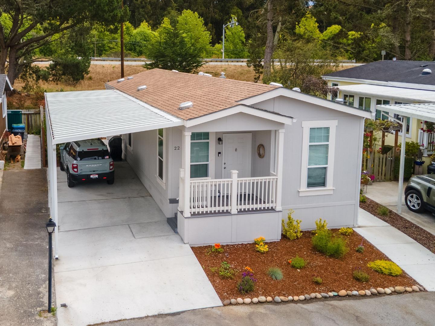 22 Seascape Drive Unit: 22