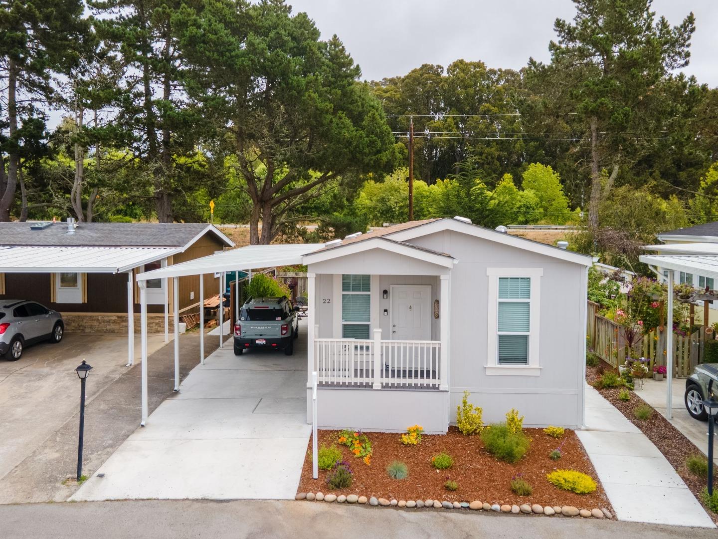 22 Seascape Drive Unit: 22