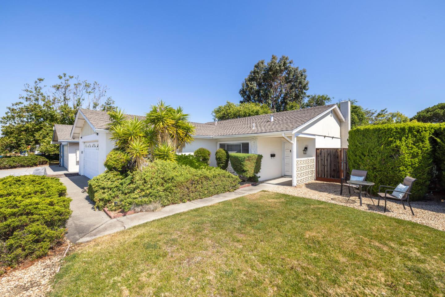 327 Chesapeake Avenue