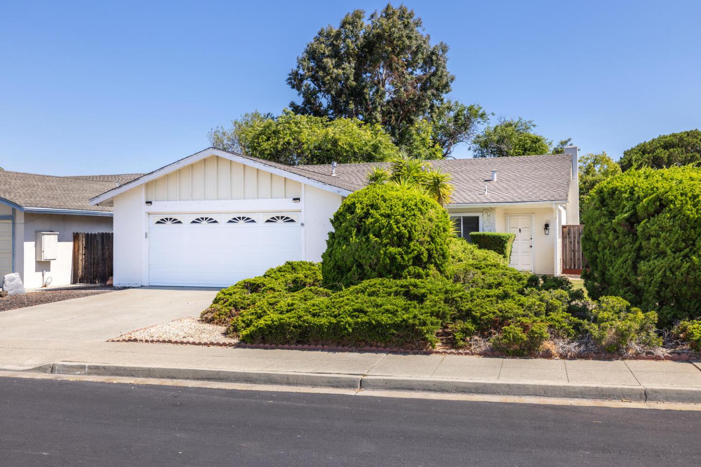 327 Chesapeake Avenue