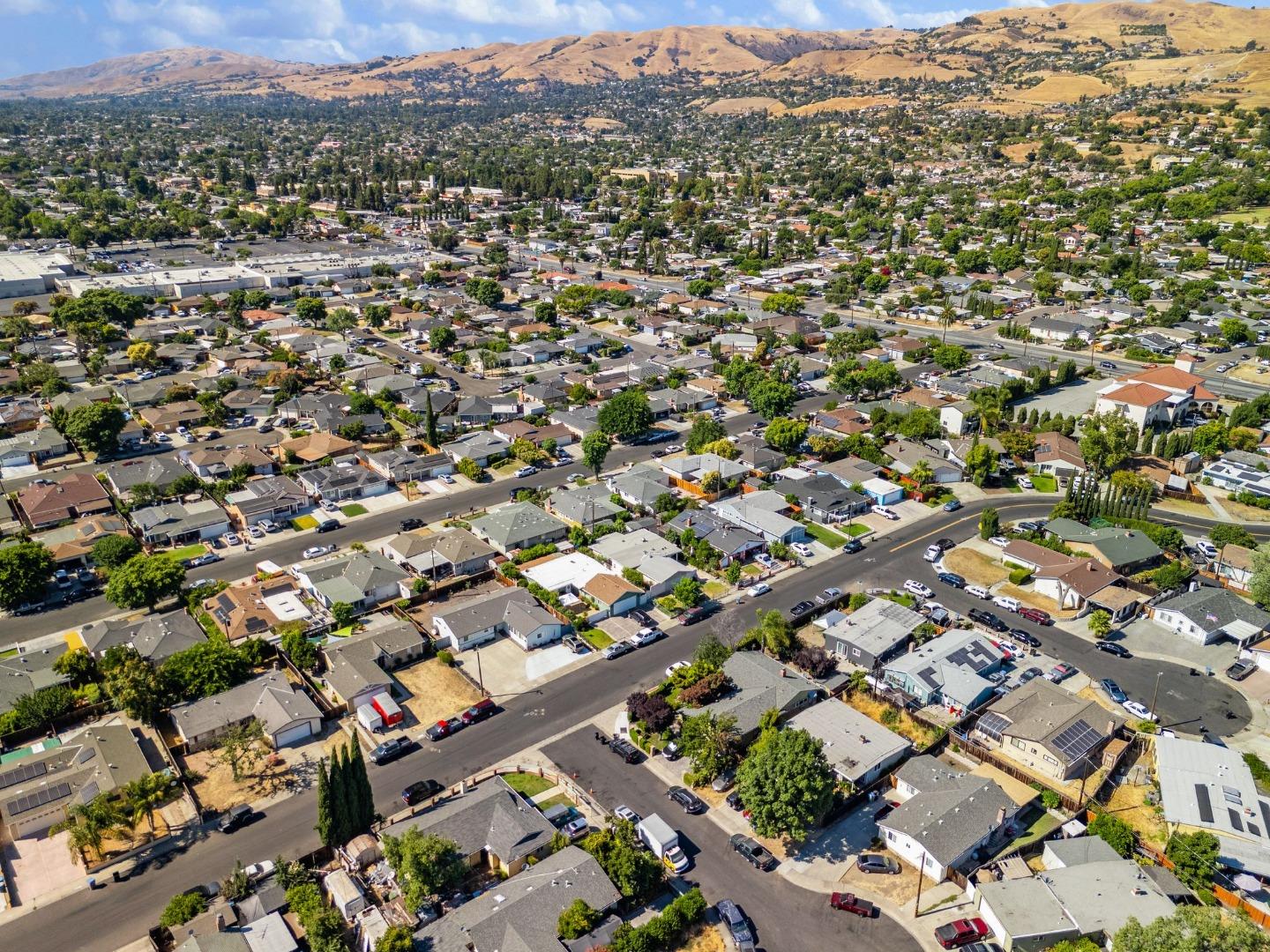 3006 Warrington Avenue