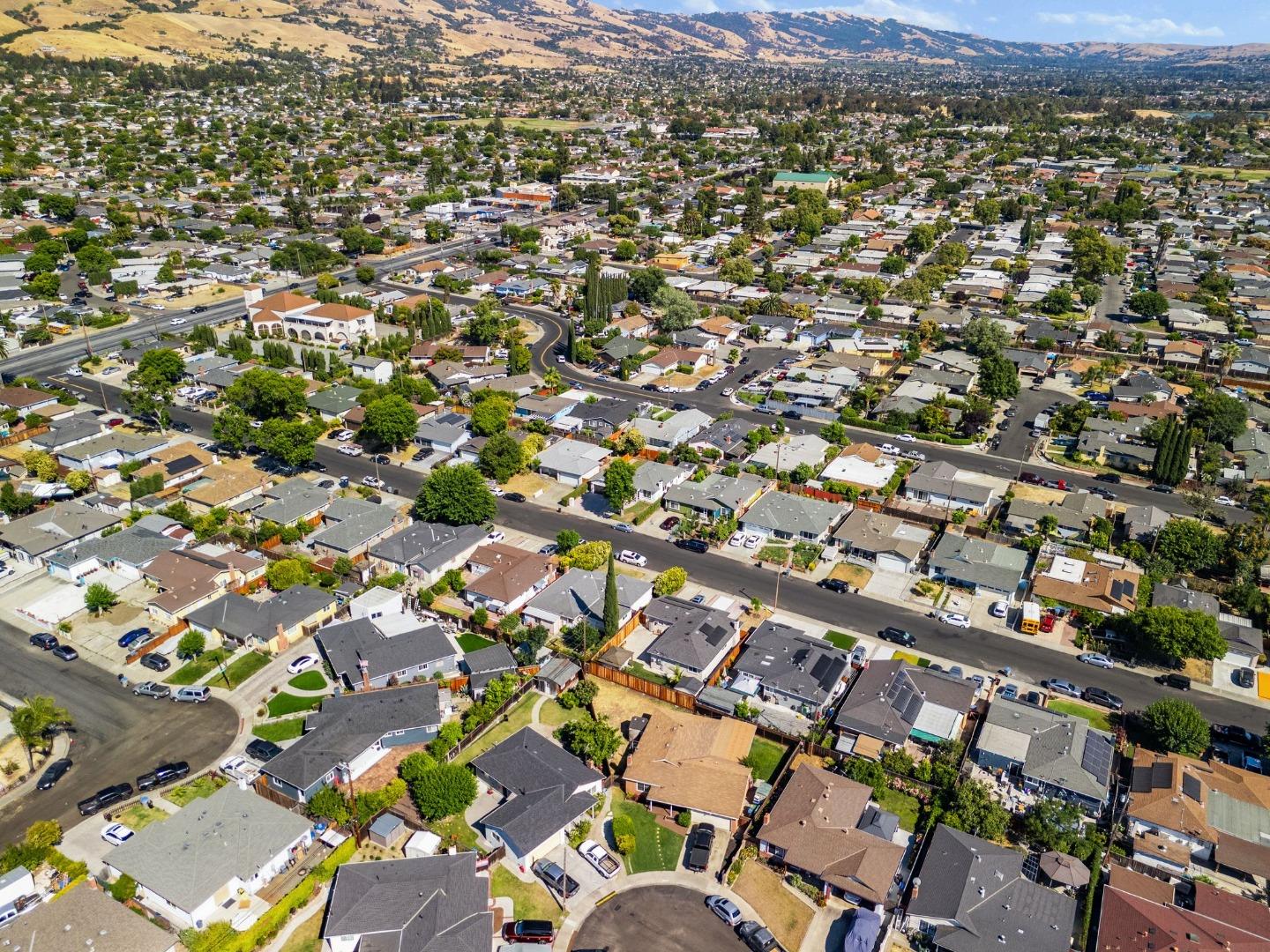 3006 Warrington Avenue