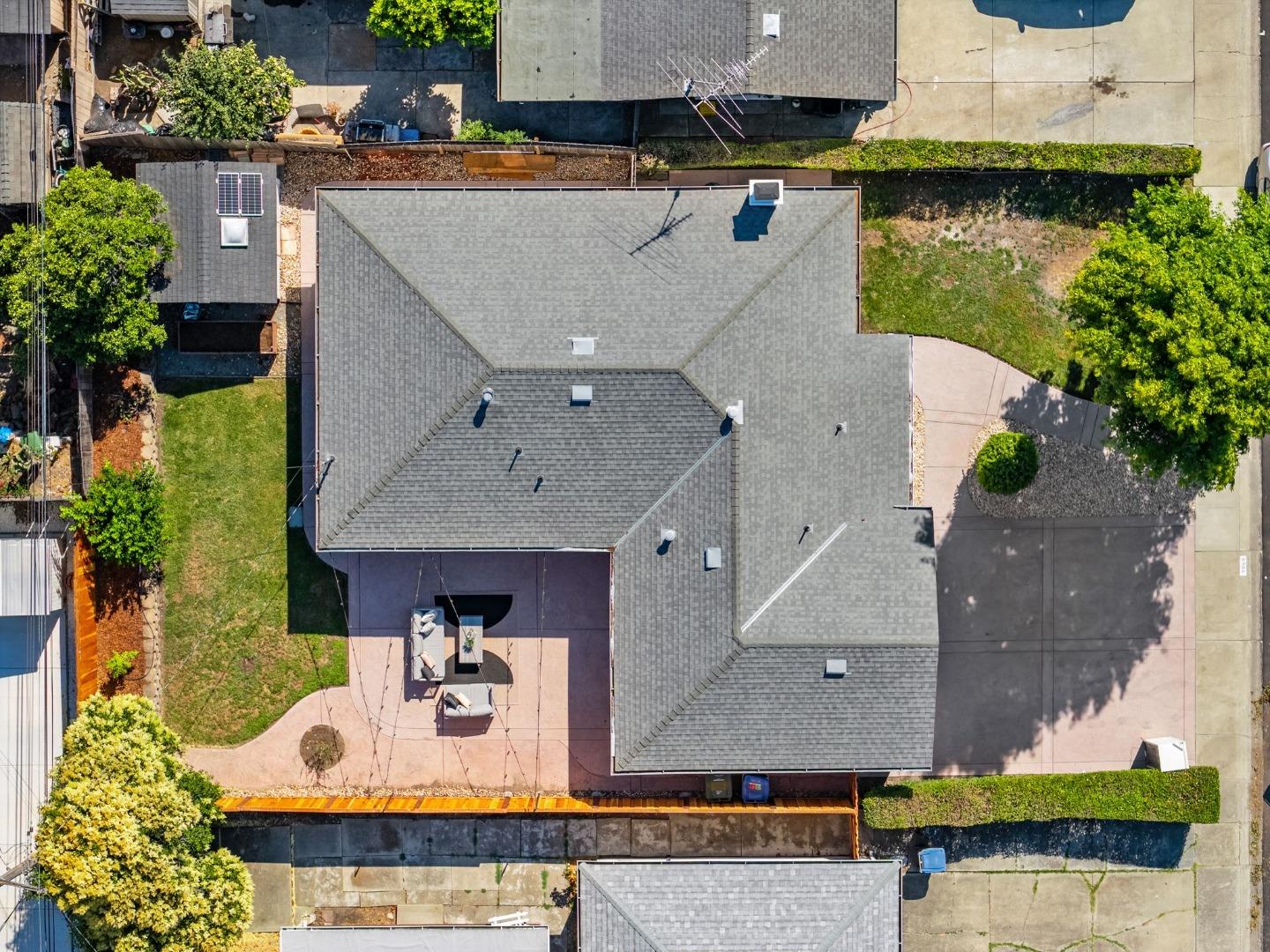 3006 Warrington Avenue