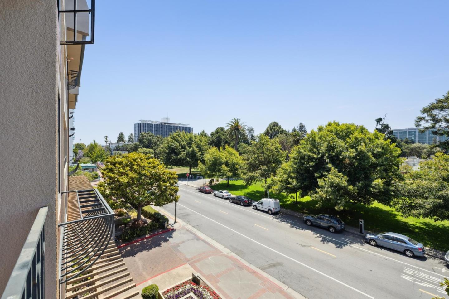 555 Laurel Avenue 314