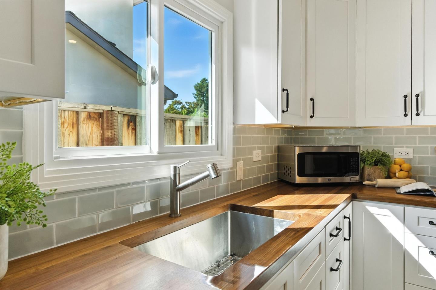 230 Rutherford Avenue