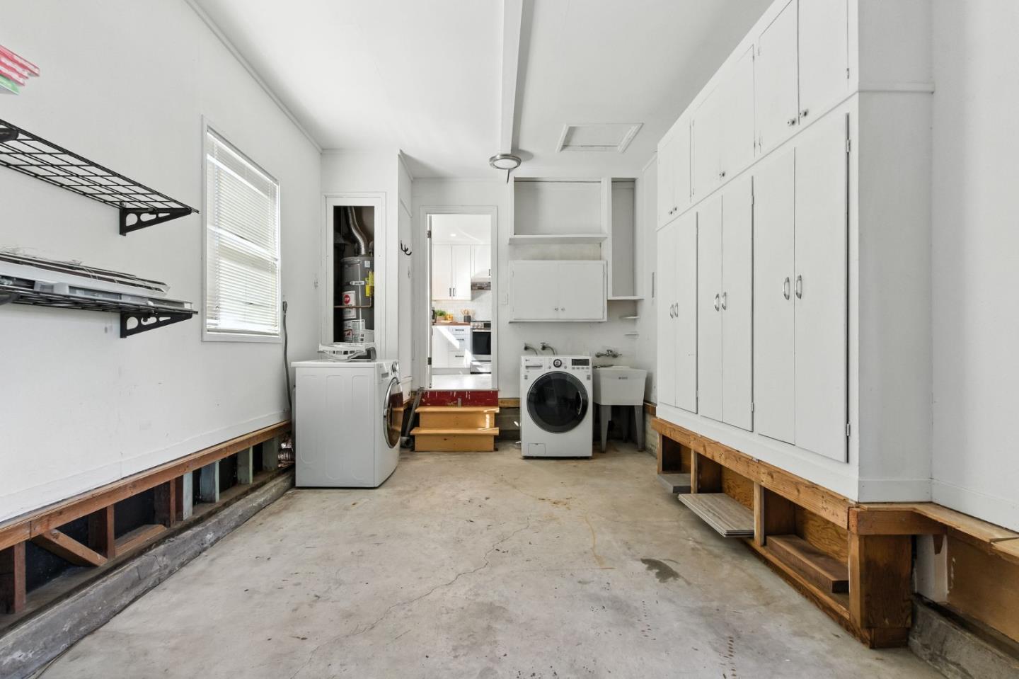 230 Rutherford Avenue