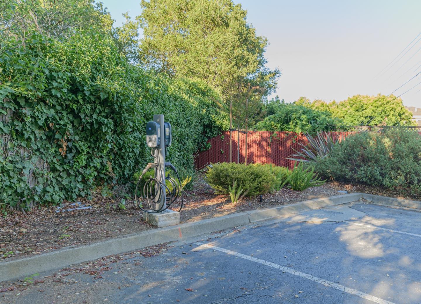 1919 Alameda De Las Pulgas 26