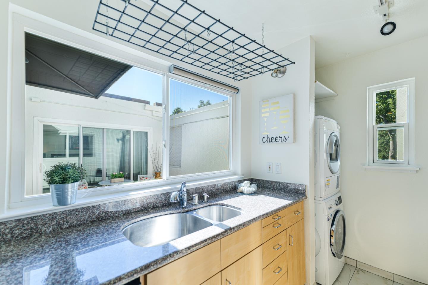 1919 Alameda De Las Pulgas 26