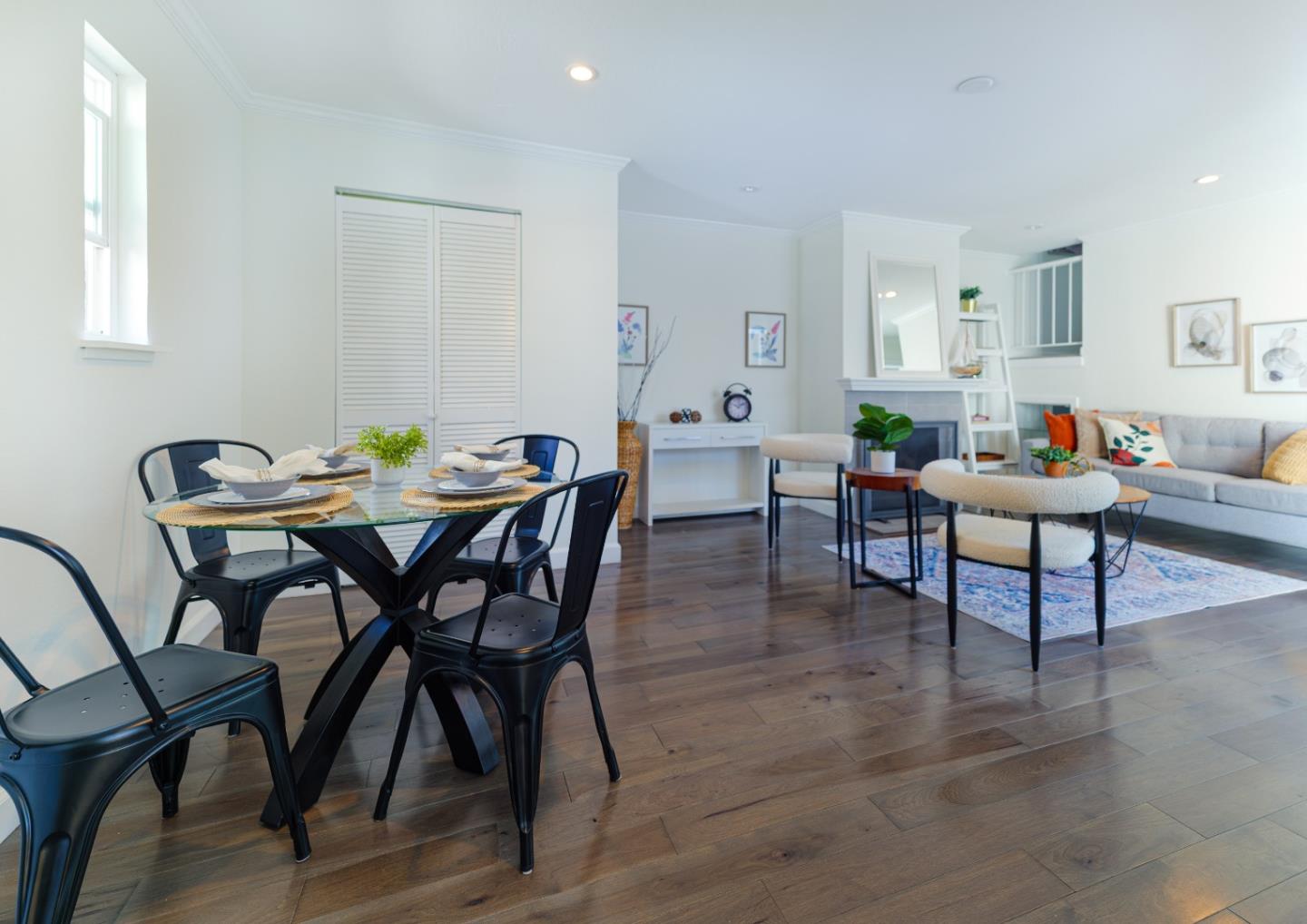 1919 Alameda De Las Pulgas 26