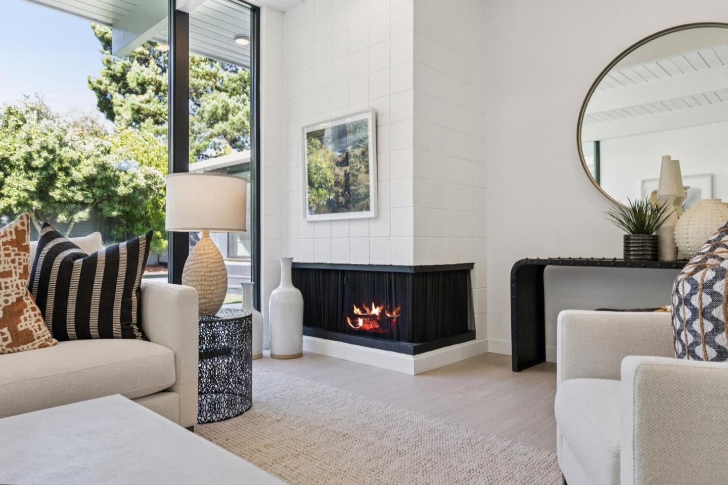1651 Lexington