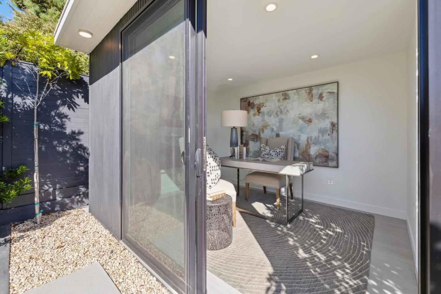 1651 Lexington