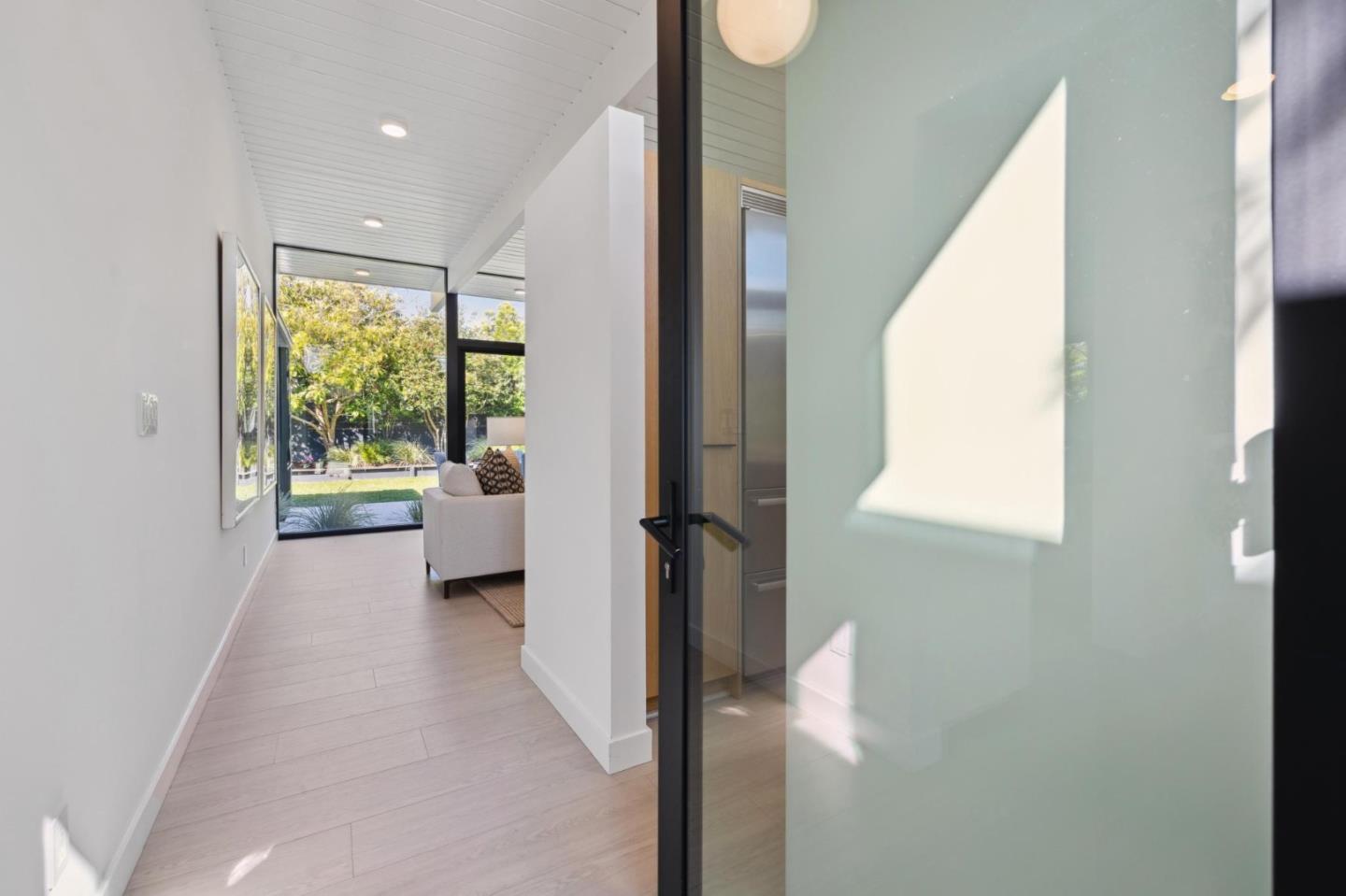 1651 Lexington