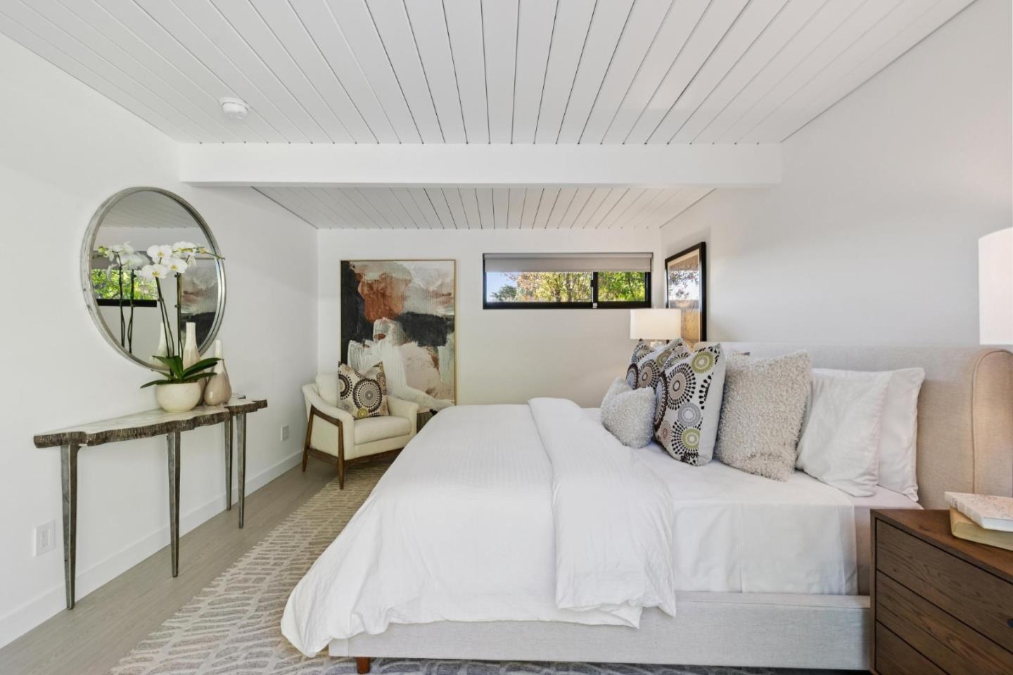 1651 Lexington