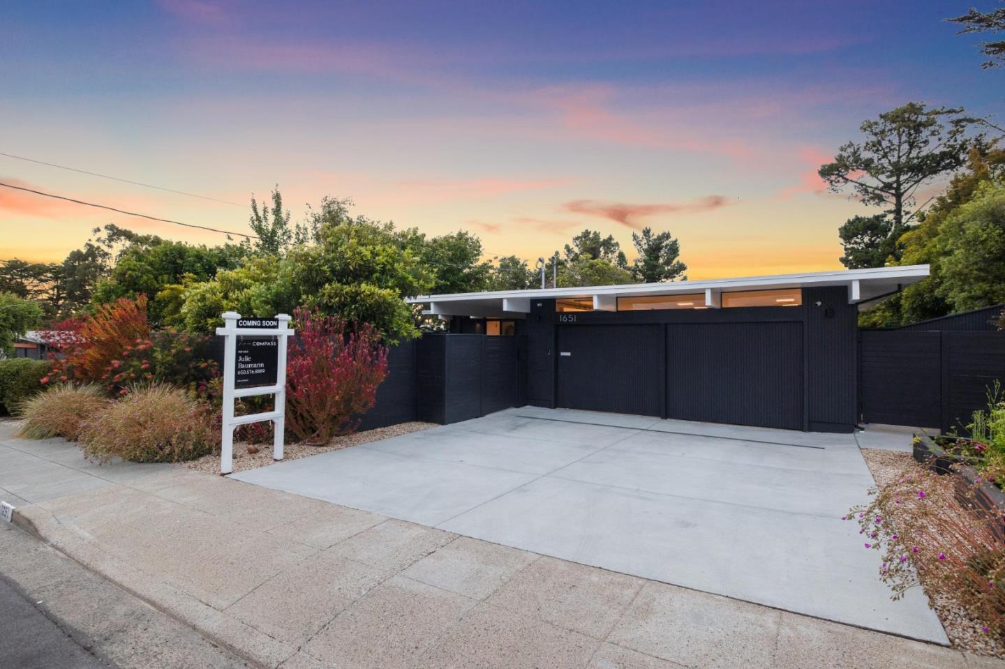 1651 Lexington