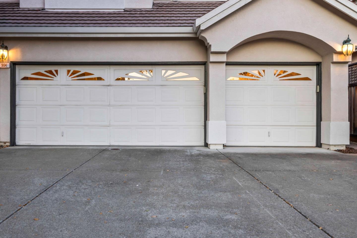 904 Capri Drive