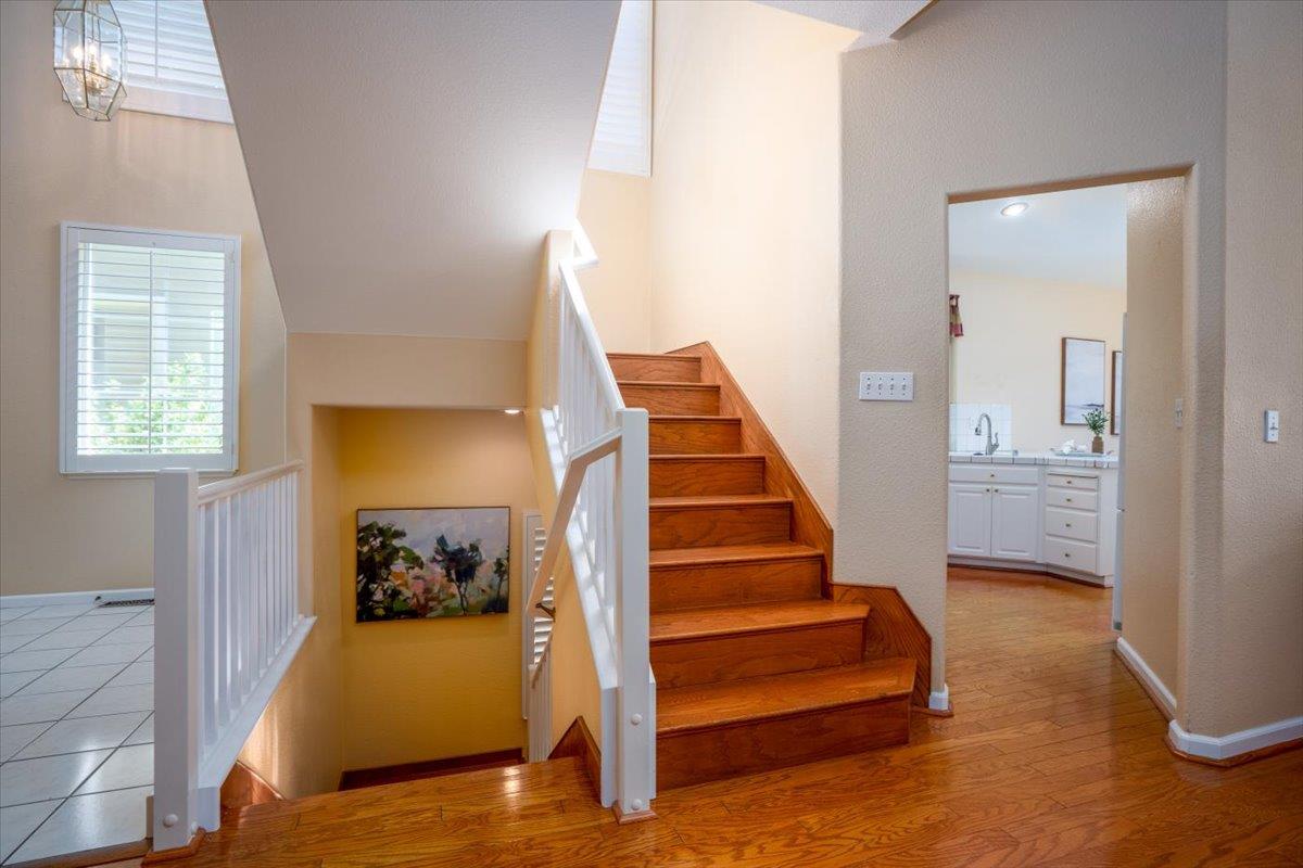 25 Windcrest Lane