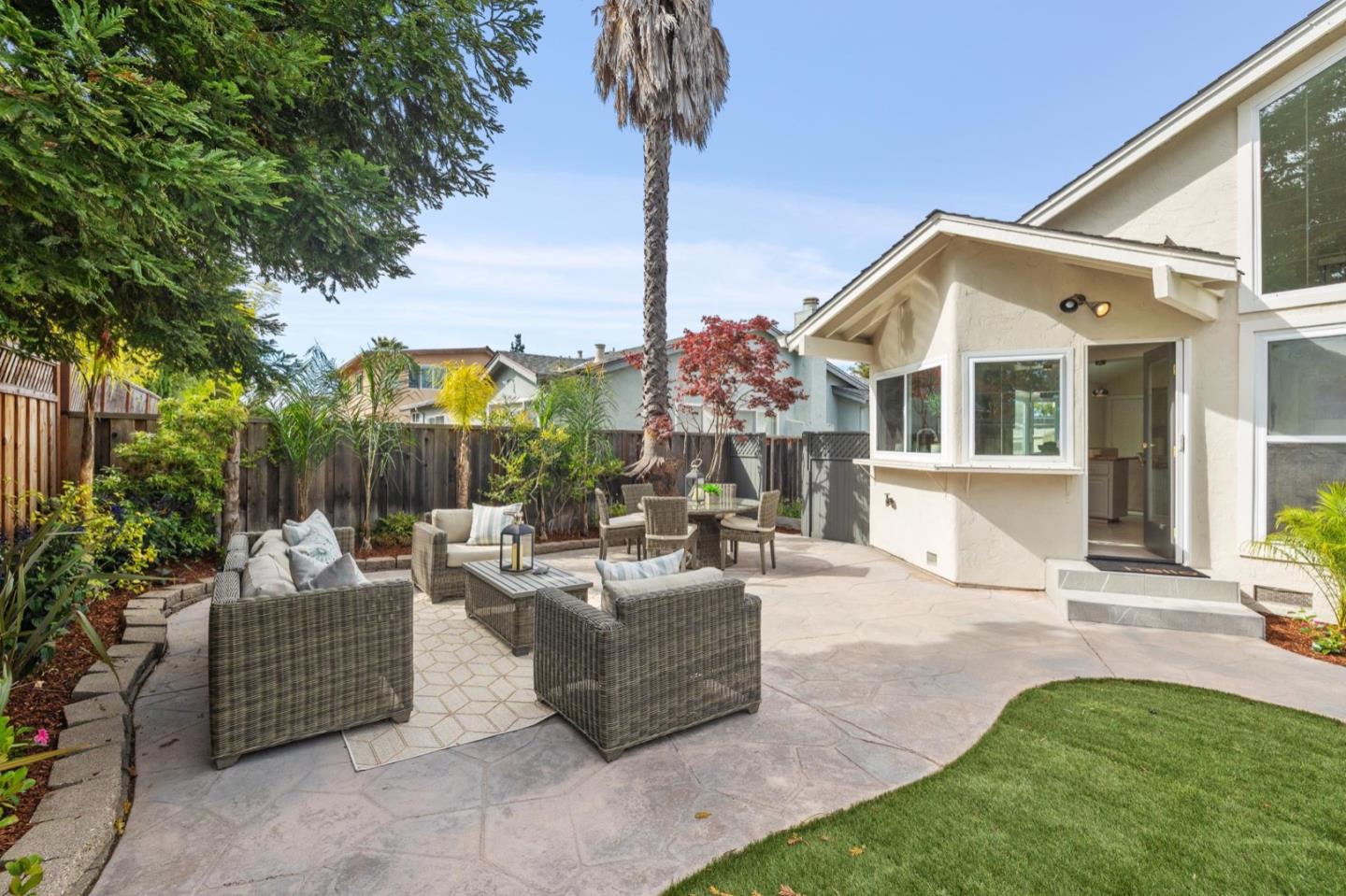 561 Anchor Circle