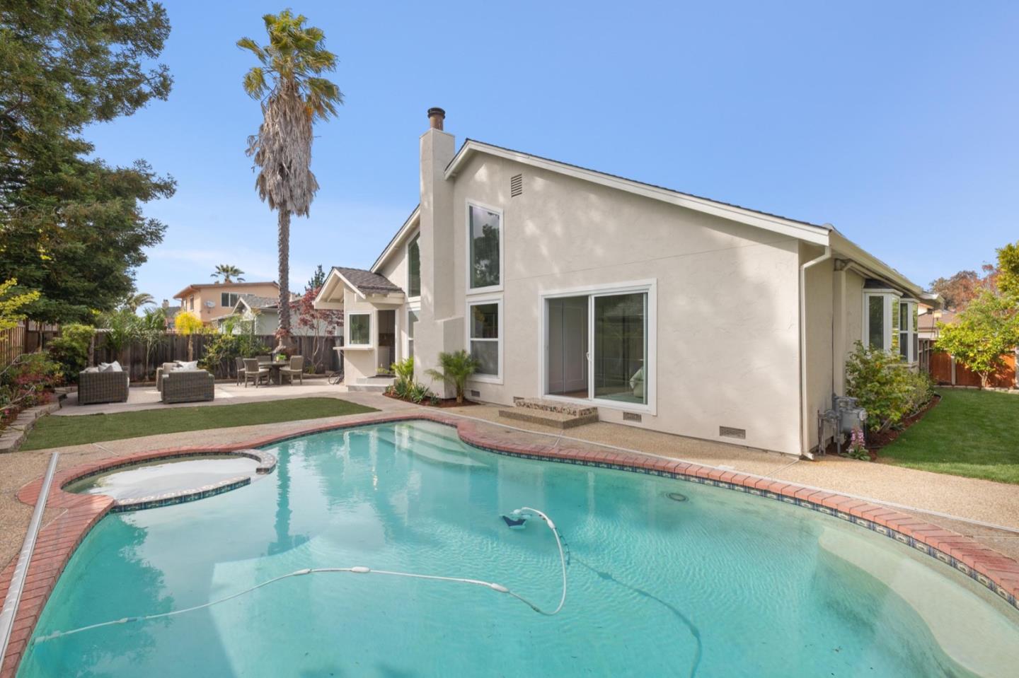 561 Anchor Circle