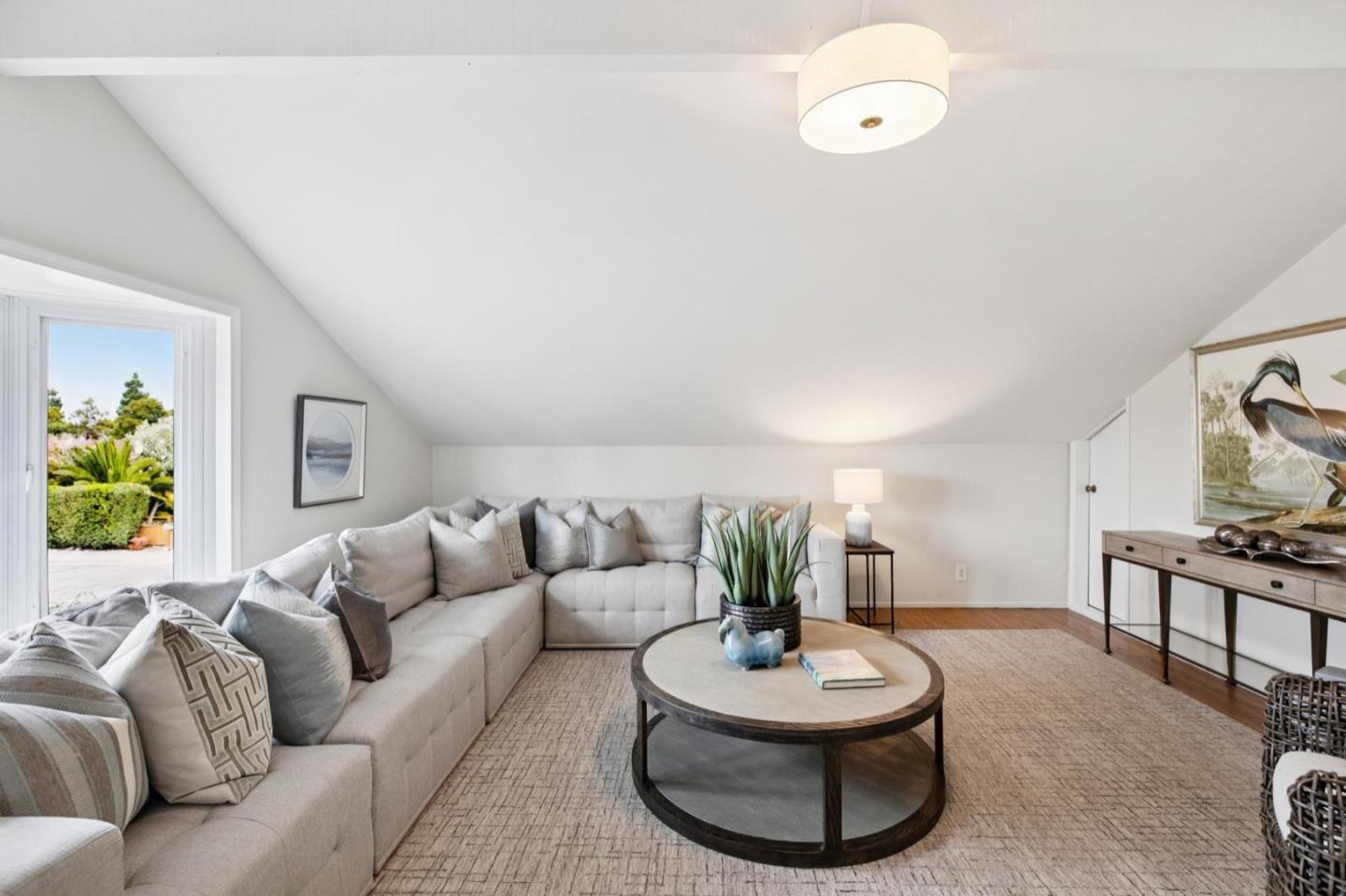 561 Anchor Circle