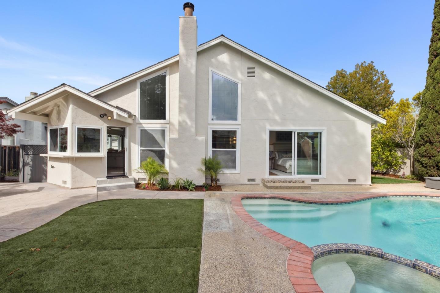 561 Anchor Circle
