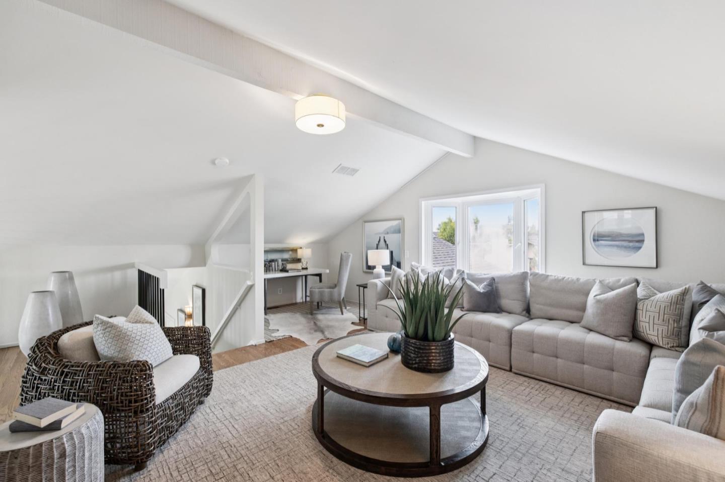 561 Anchor Circle