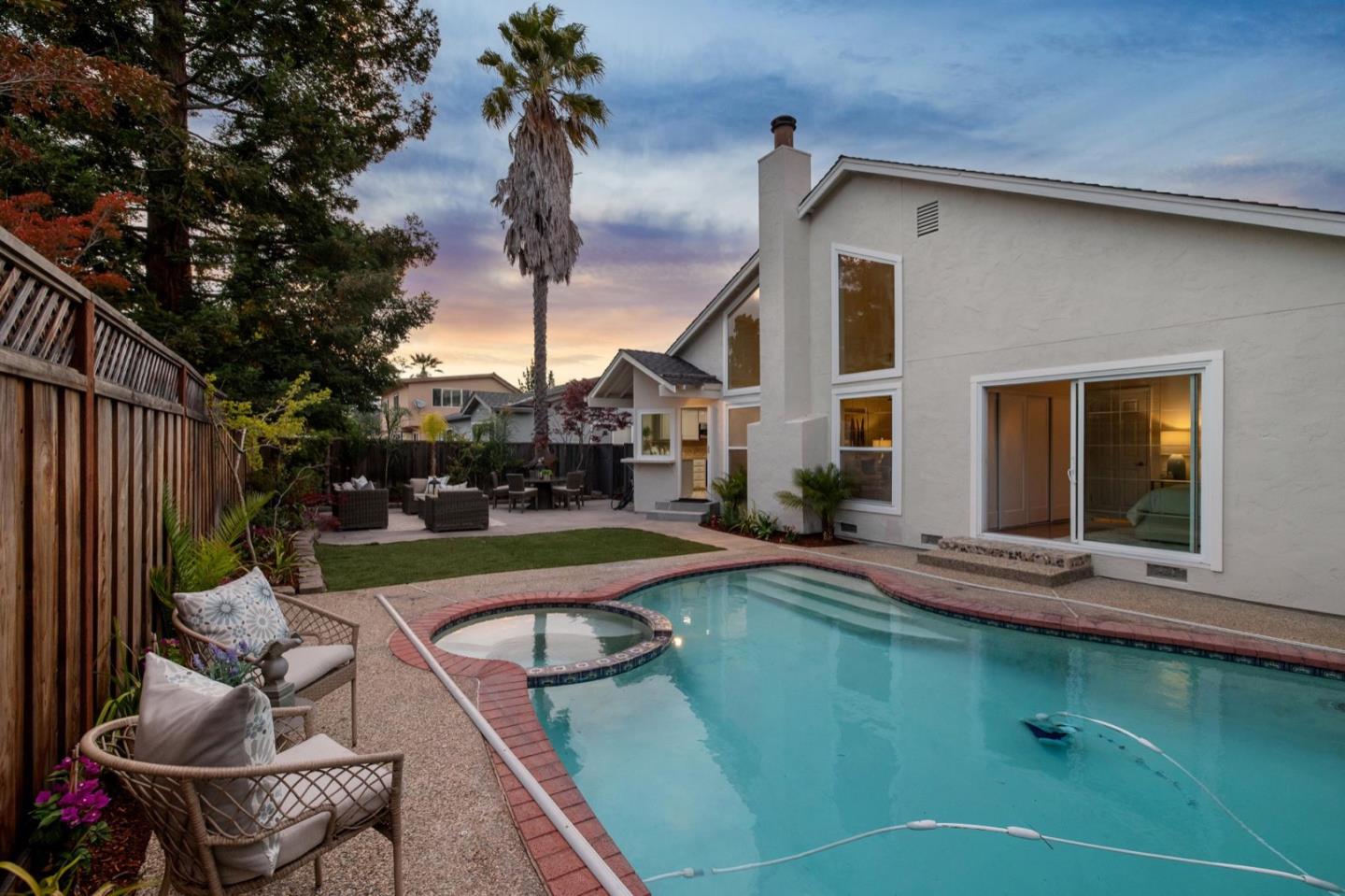 561 Anchor Circle