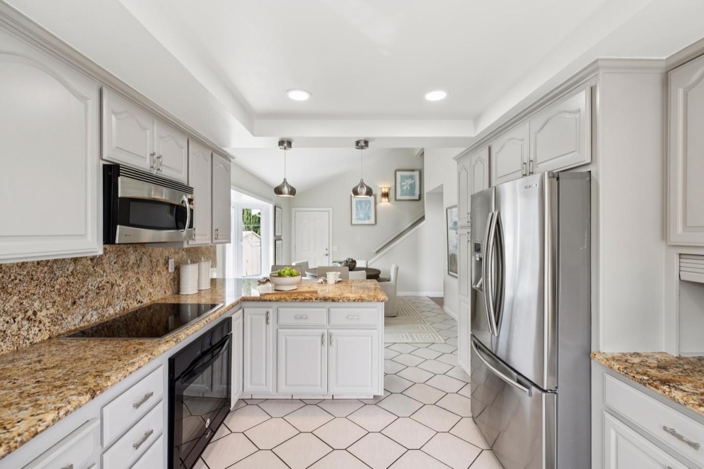 561 Anchor Circle