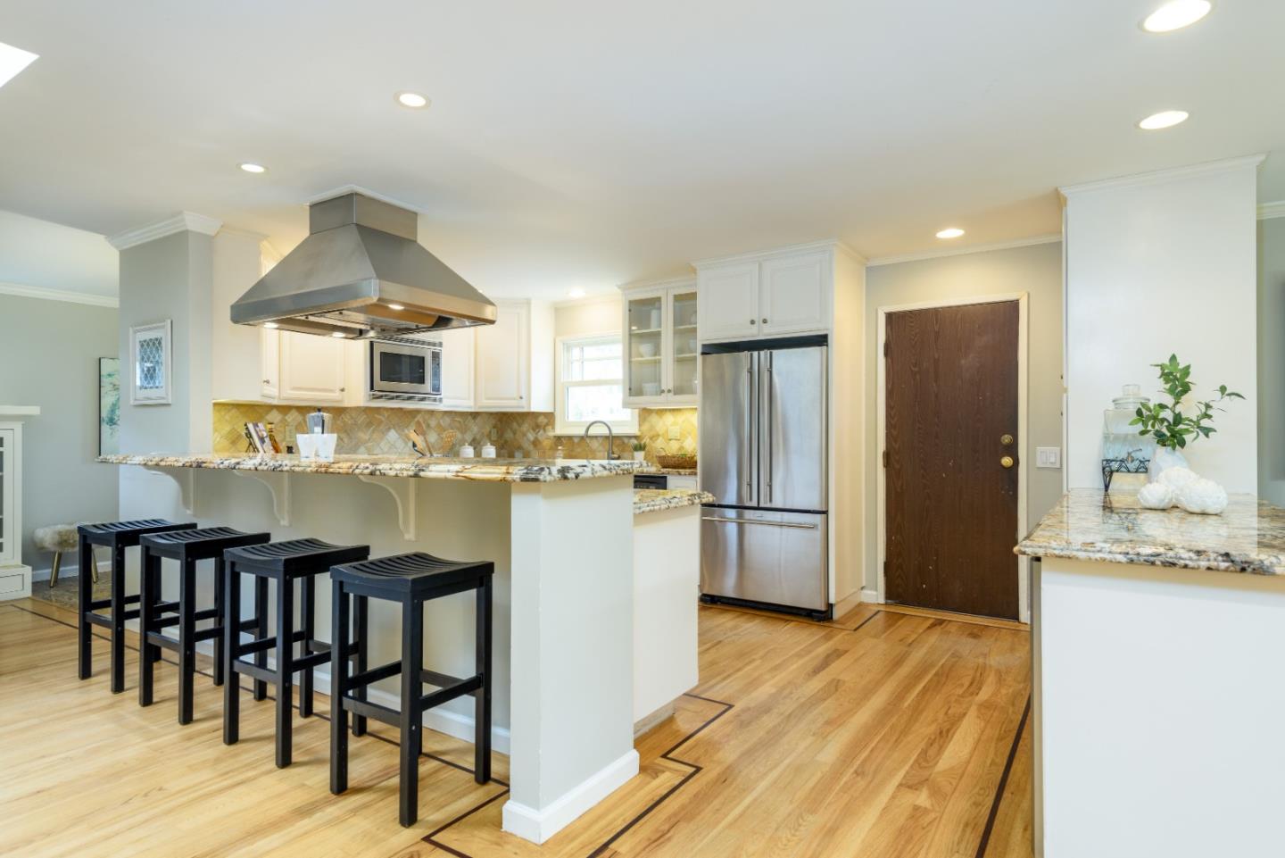 607 Alsace Lorraine Ave