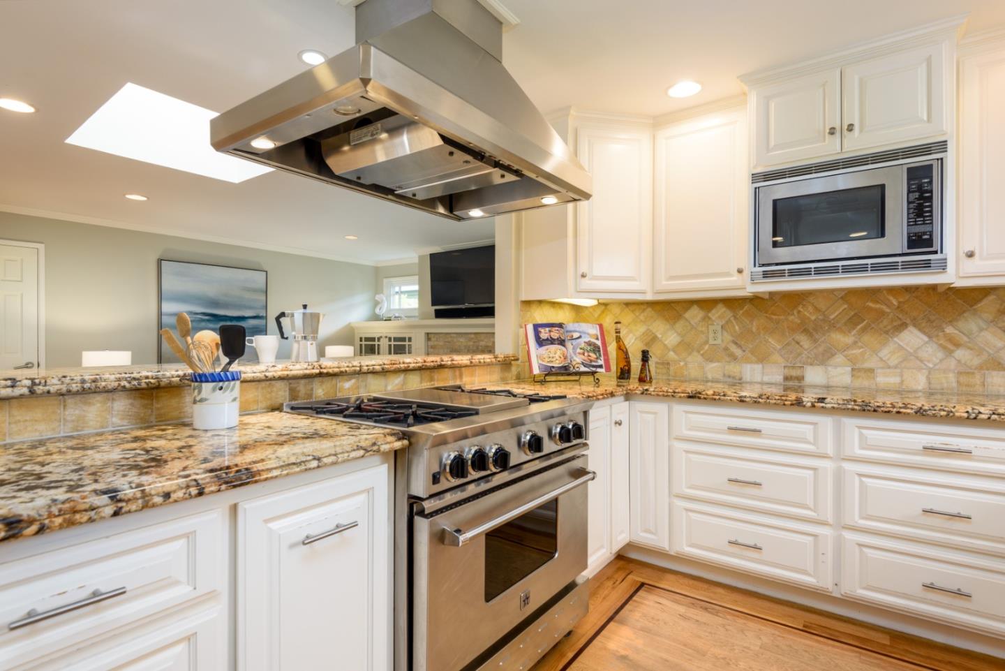 607 Alsace Lorraine Ave