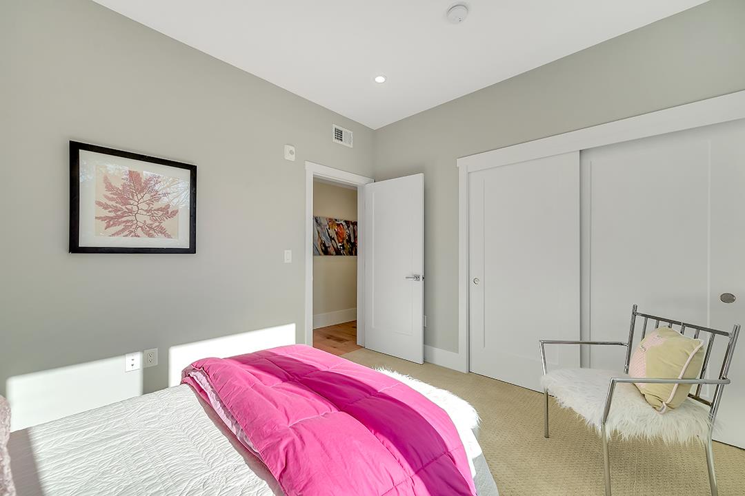 1667 Avenue 301