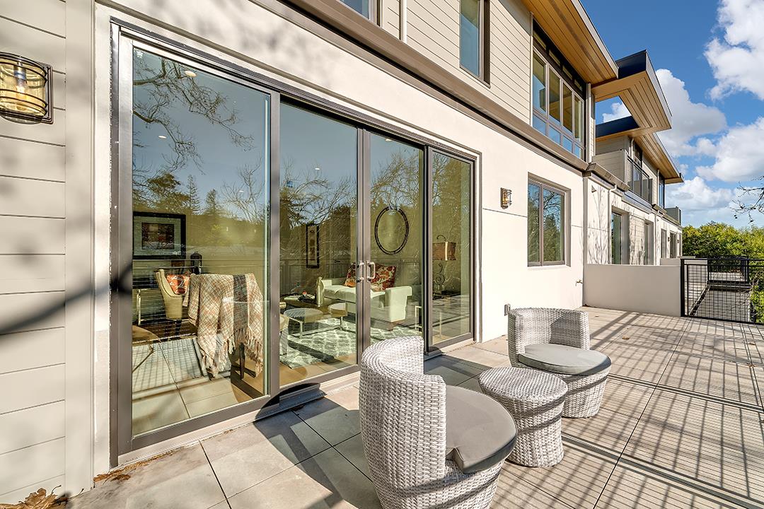 1667 Avenue 301