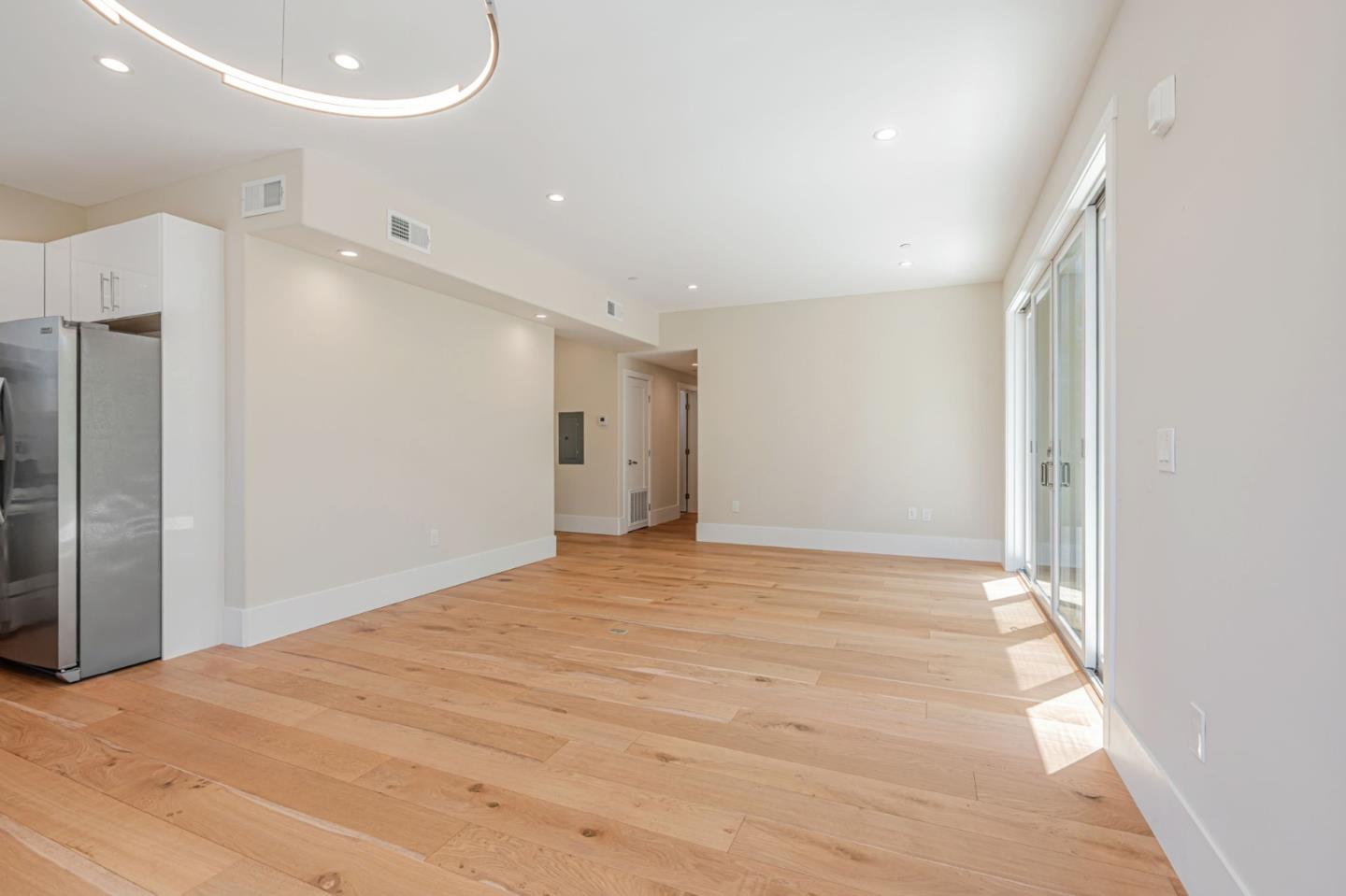 1667 Avenue 301