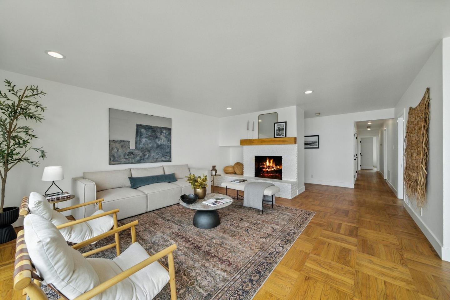 896 Skyline Drive