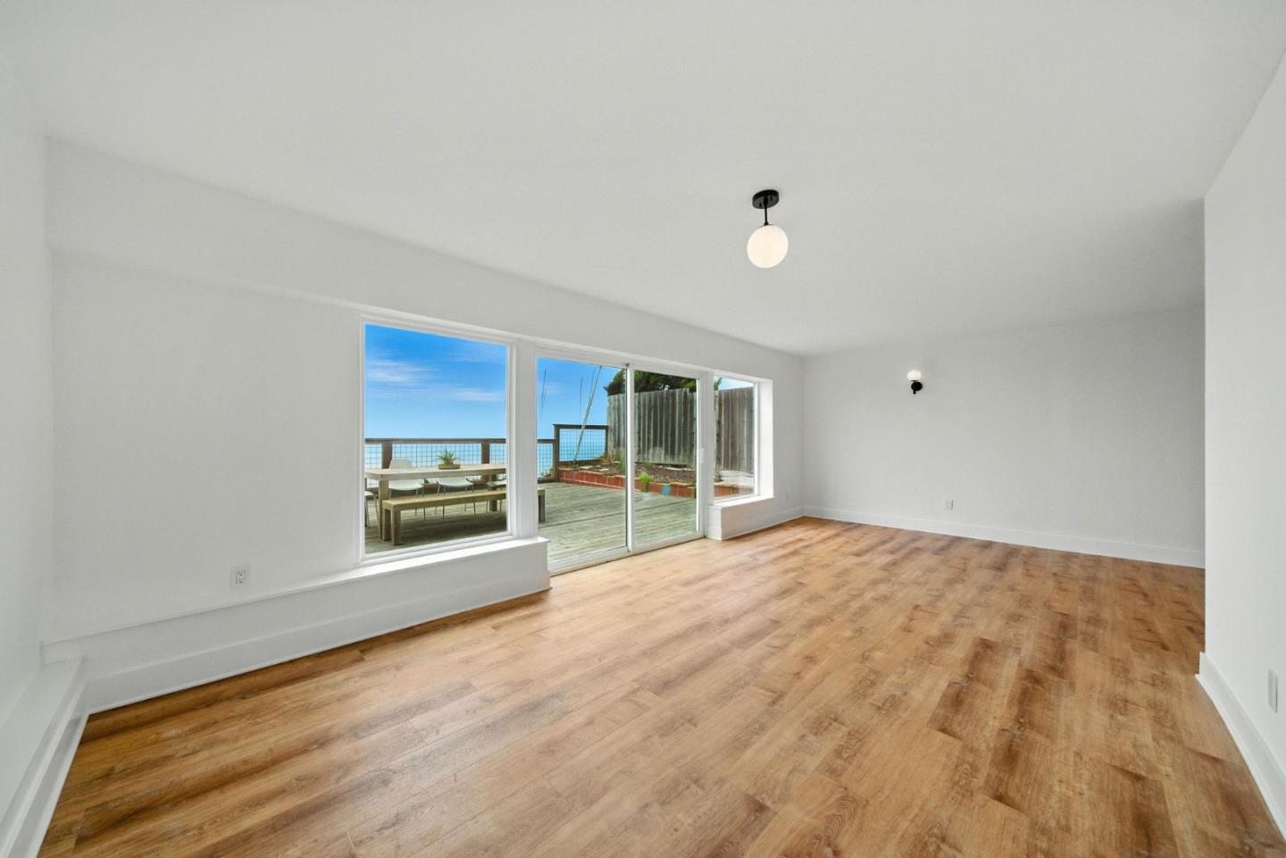 896 Skyline Drive